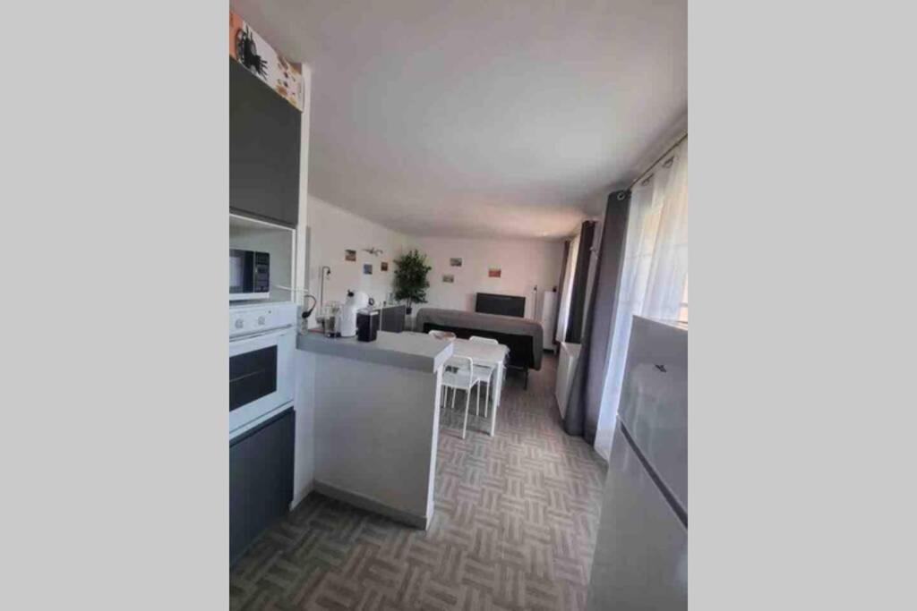 Bel Appartement Avec Balcon Et Parking Prive Льо Бусе Екстериор снимка